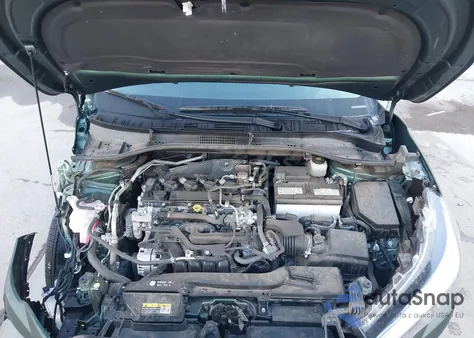 2024 Toyota Corolla Cross Xle z USA, uszkodzony, nr VIN 7MUDAAAG5RV117024